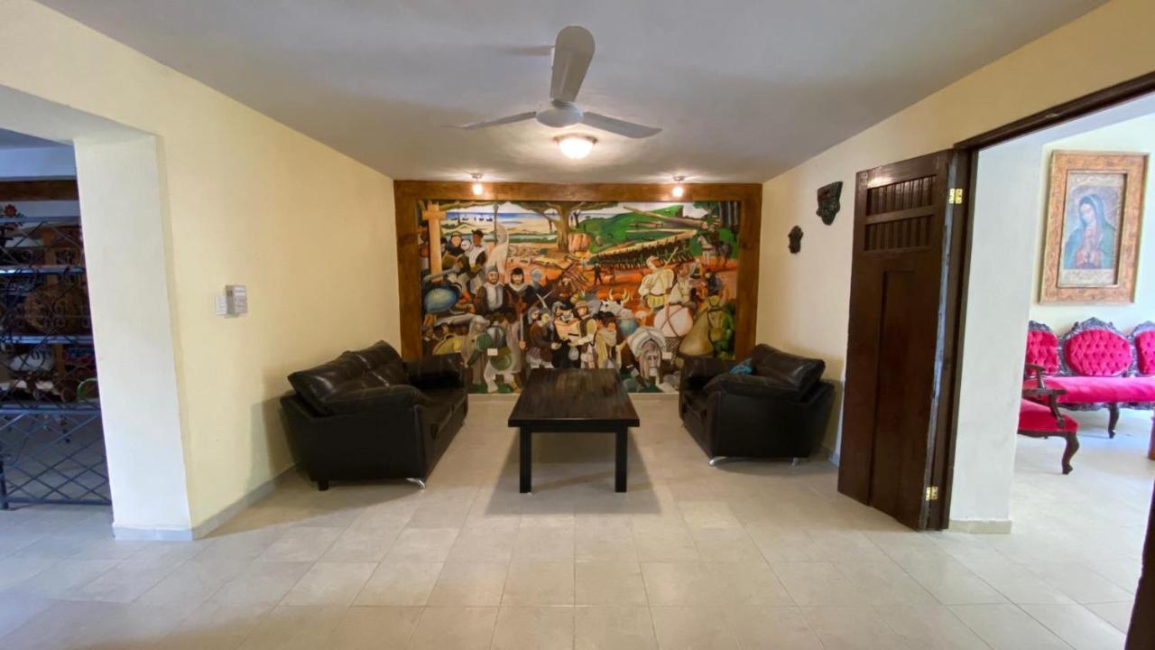 Hotel Casona Margot Valladolid  Extérieur photo