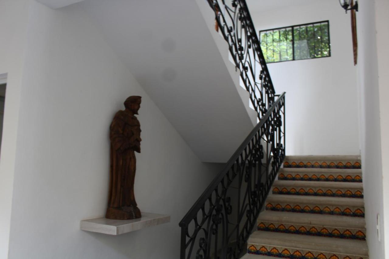 Hotel Casona Margot Valladolid  Extérieur photo
