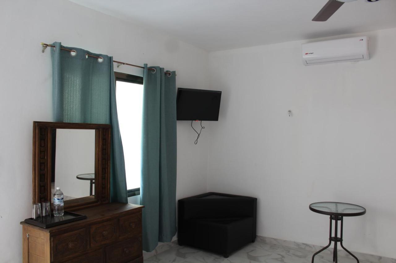 Hotel Casona Margot Valladolid  Extérieur photo