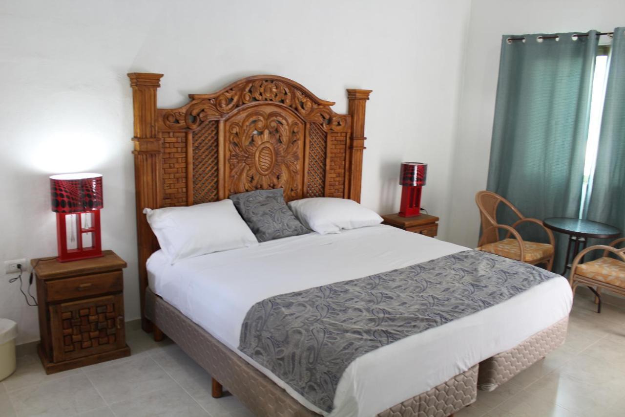 Hotel Casona Margot Valladolid  Extérieur photo