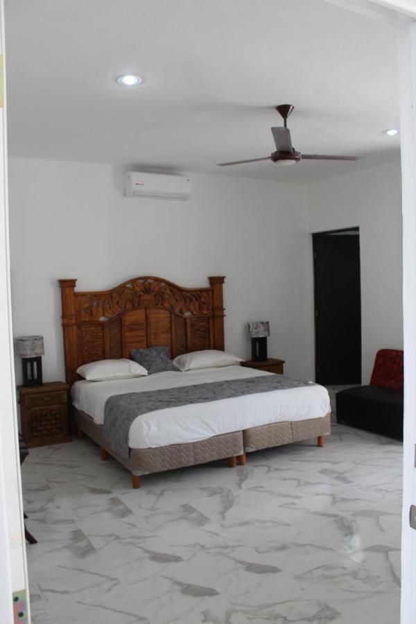 Hotel Casona Margot Valladolid  Extérieur photo
