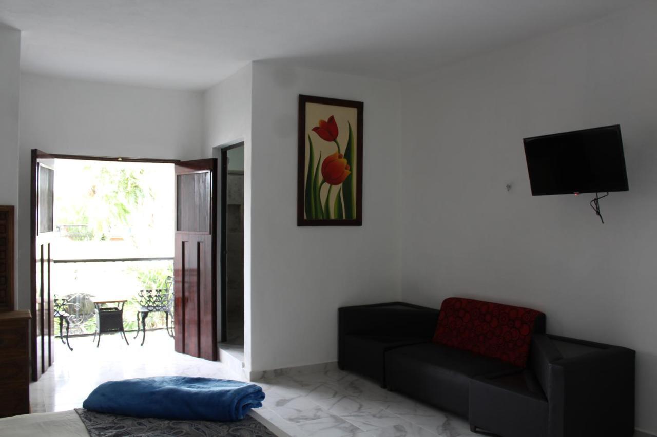 Hotel Casona Margot Valladolid  Extérieur photo